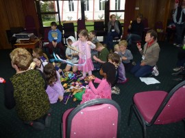 Messy church1